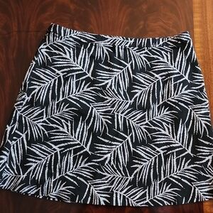 Black and White Leaf Print Skirt